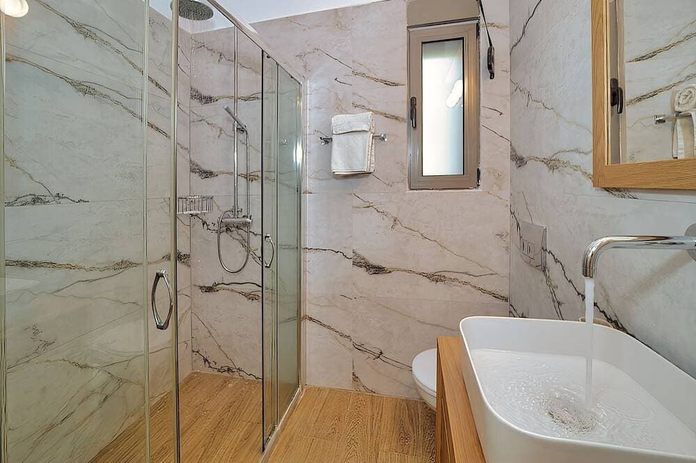 Foto 6 von 20: Villa Althea - Privater beheizter Pool, WLAN und Klimaanlage
