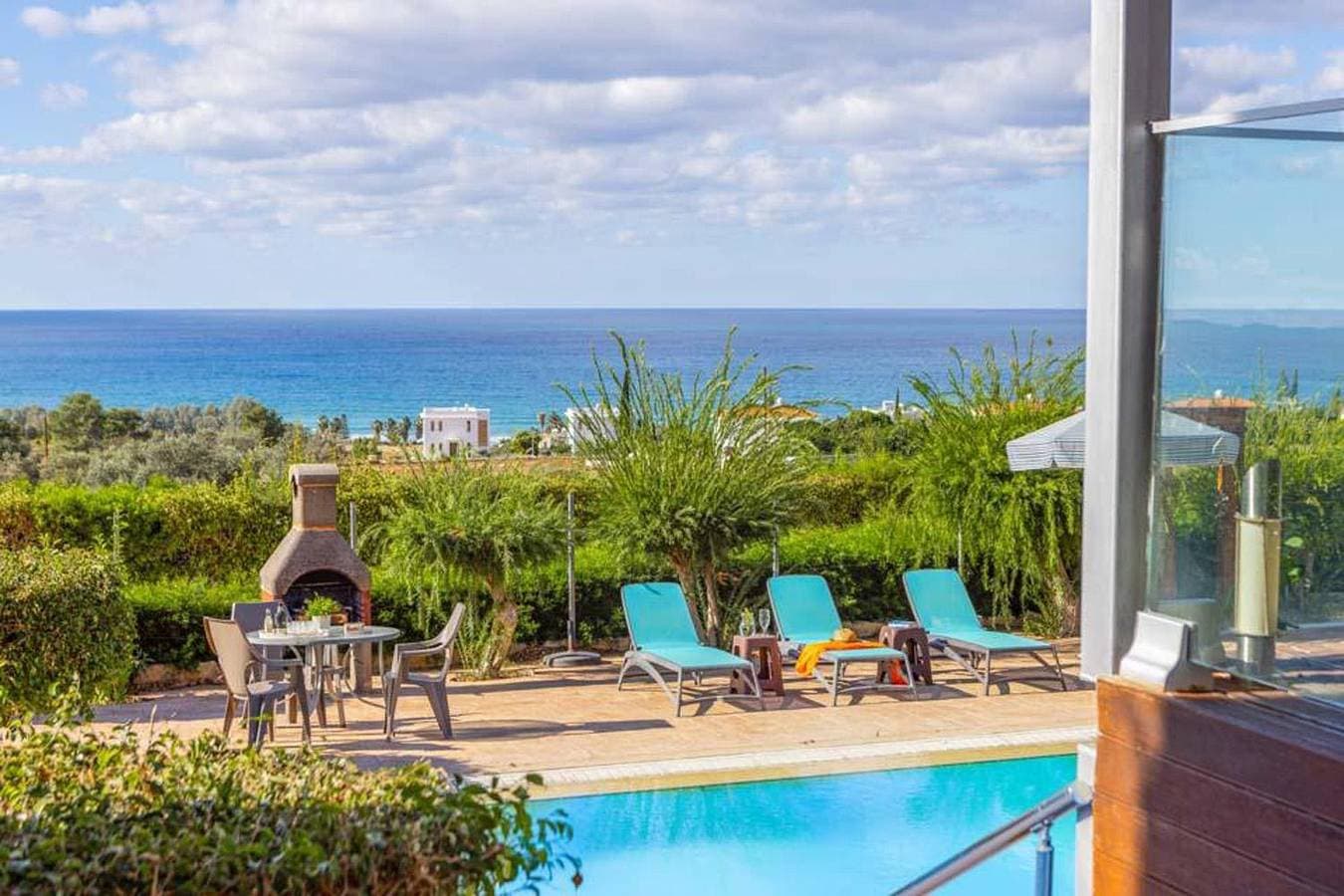 Foto 8 von 40: Villa für 6 Personen mit Garten
