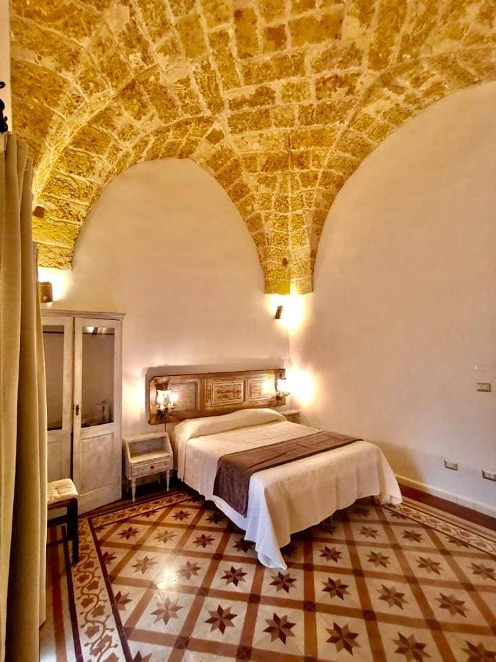 Foto 6 von 9: King Room with Balcony