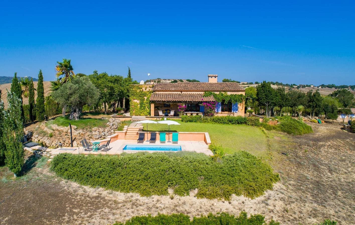 Foto 4 von 57: Modernes Terrassenapartment mit Pool und Internetzugang