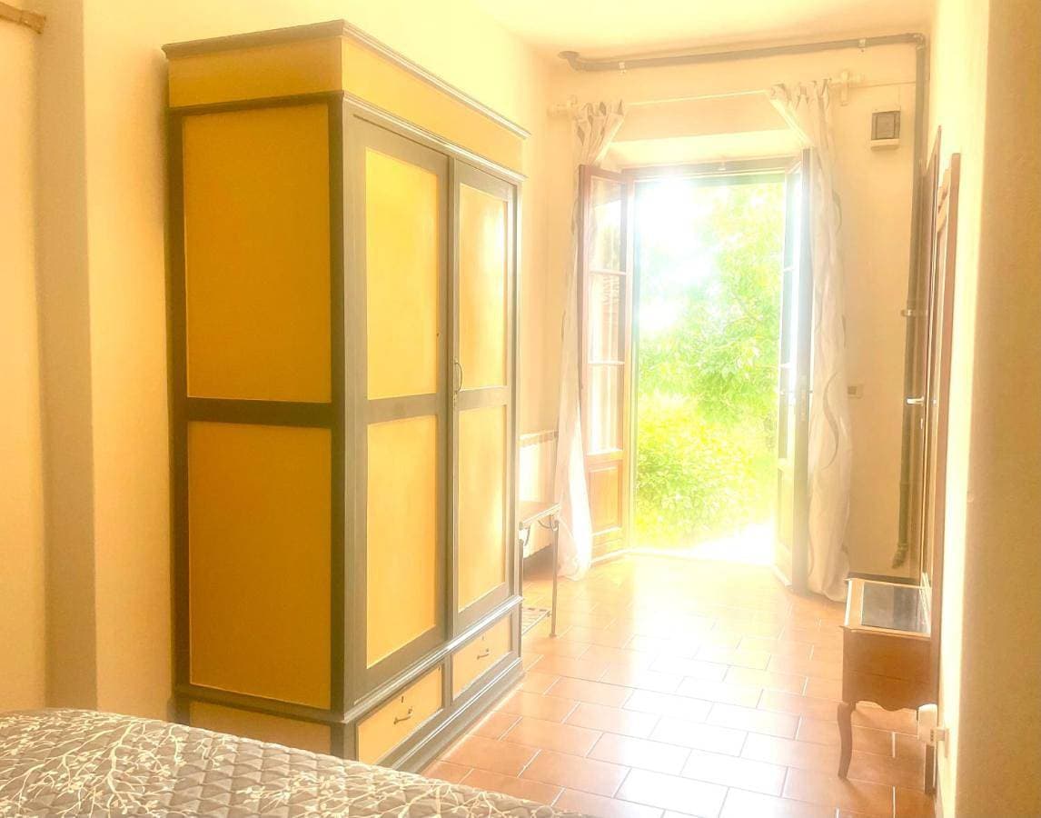 Foto 4 von 6: Double Room with Private Bathroom