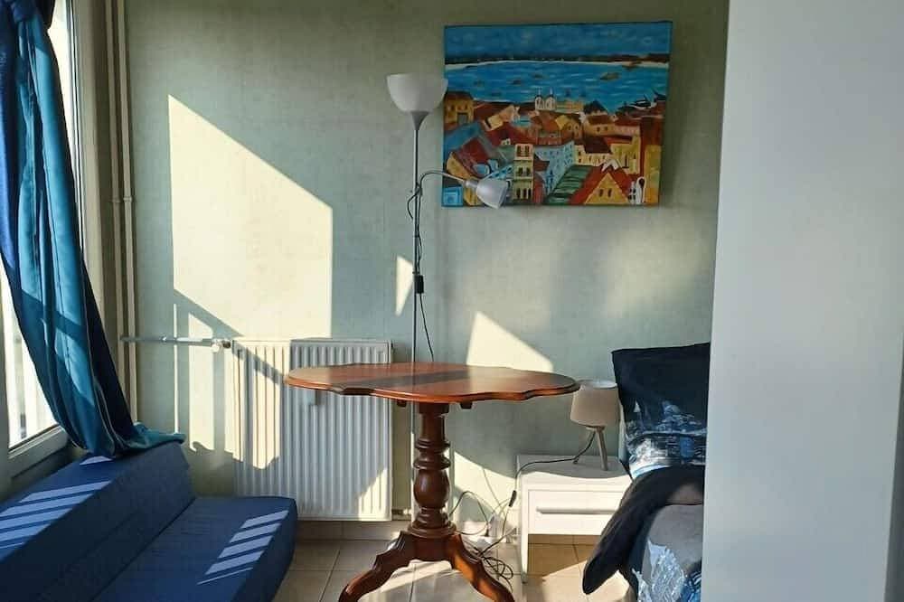 Foto 8 von 30: Bright and spacious F4 apartment Dieppe Normandie.