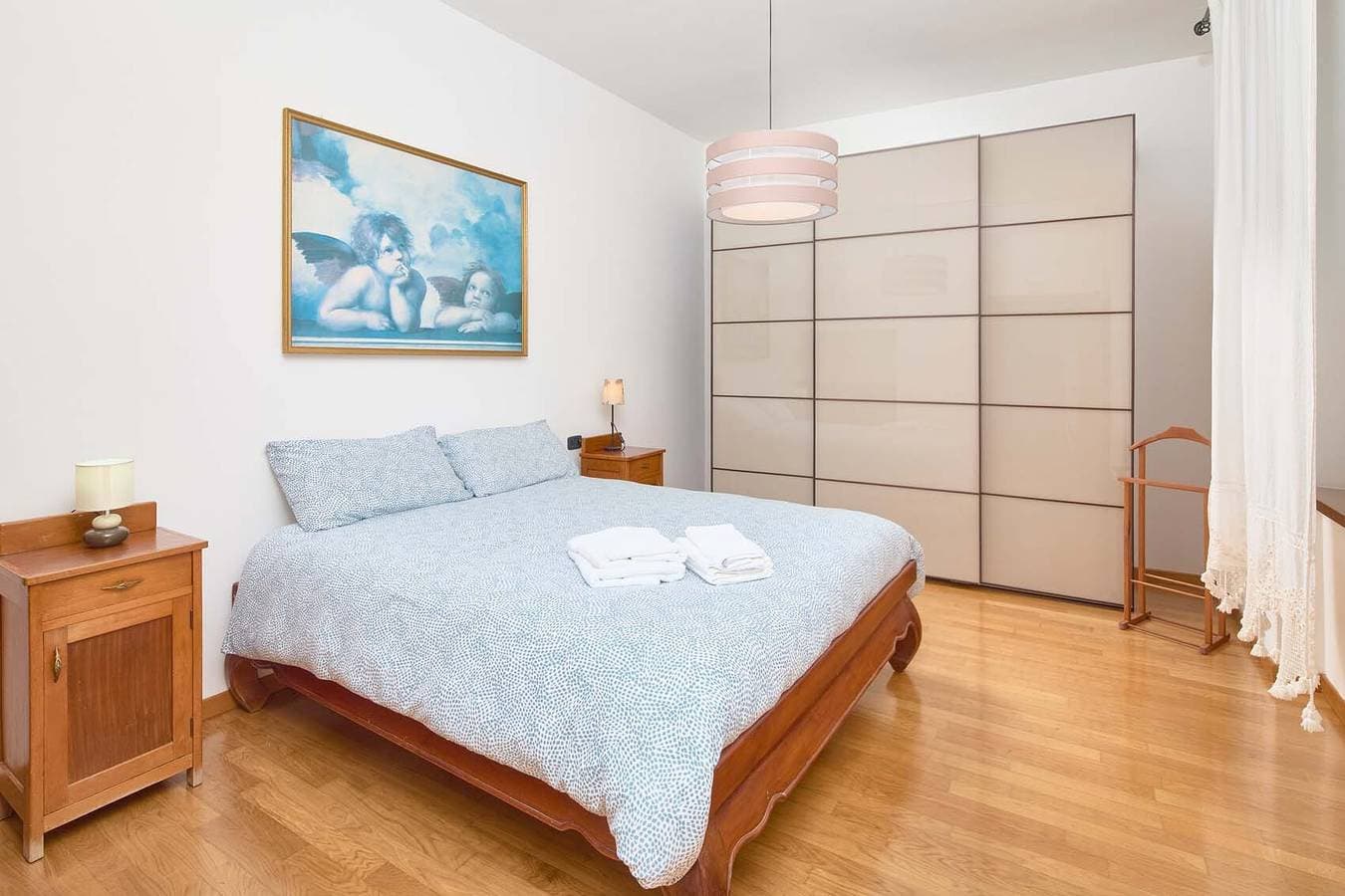 Foto 8 von 45: Ferienwohnung "Appartamento Ania Vista Castello" mit Bergblick und Terrasse