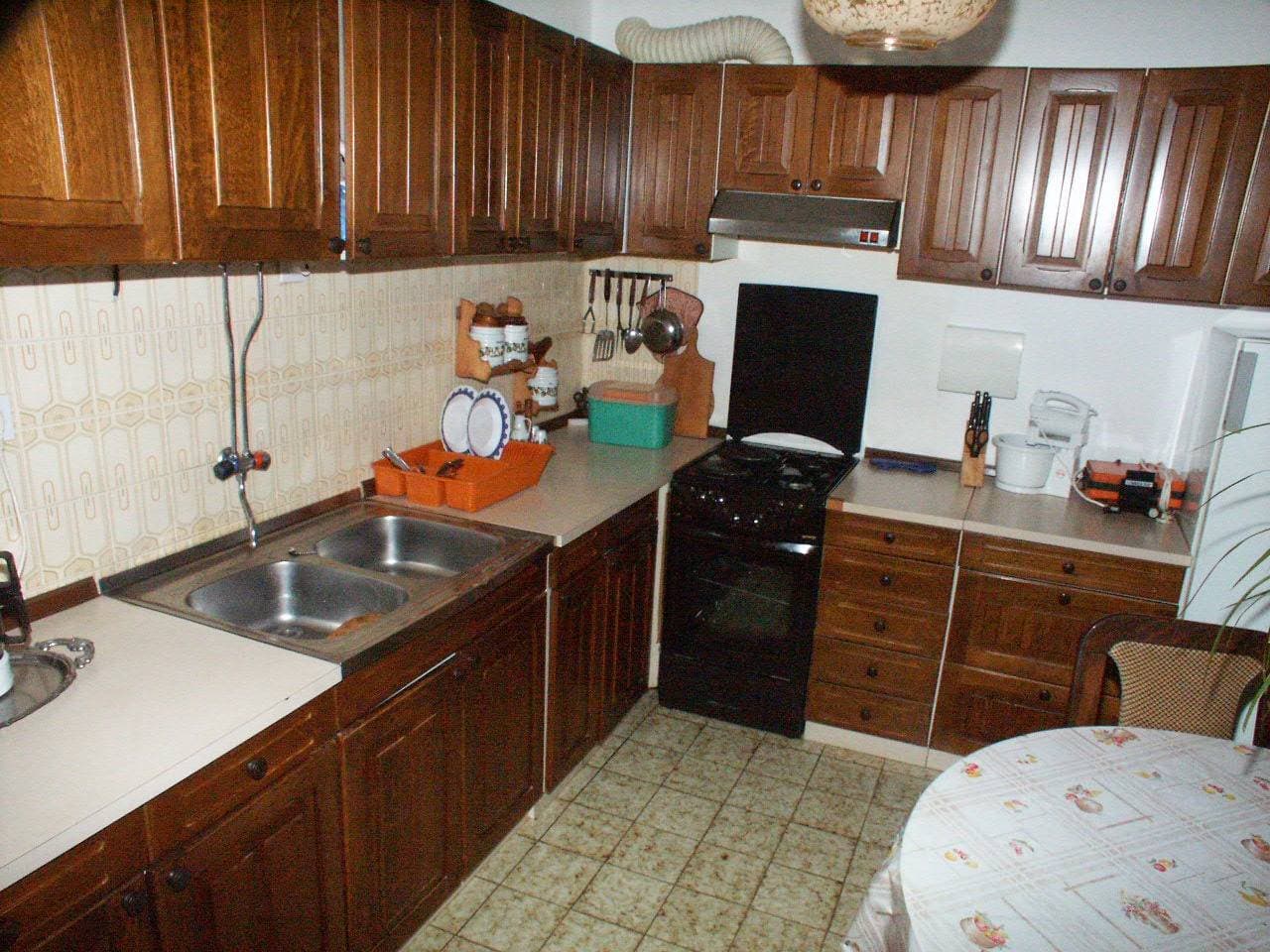 Foto 10 von 17: 2-Zimmer-Ferienwohnung am Strand Maslinica, Solta -a