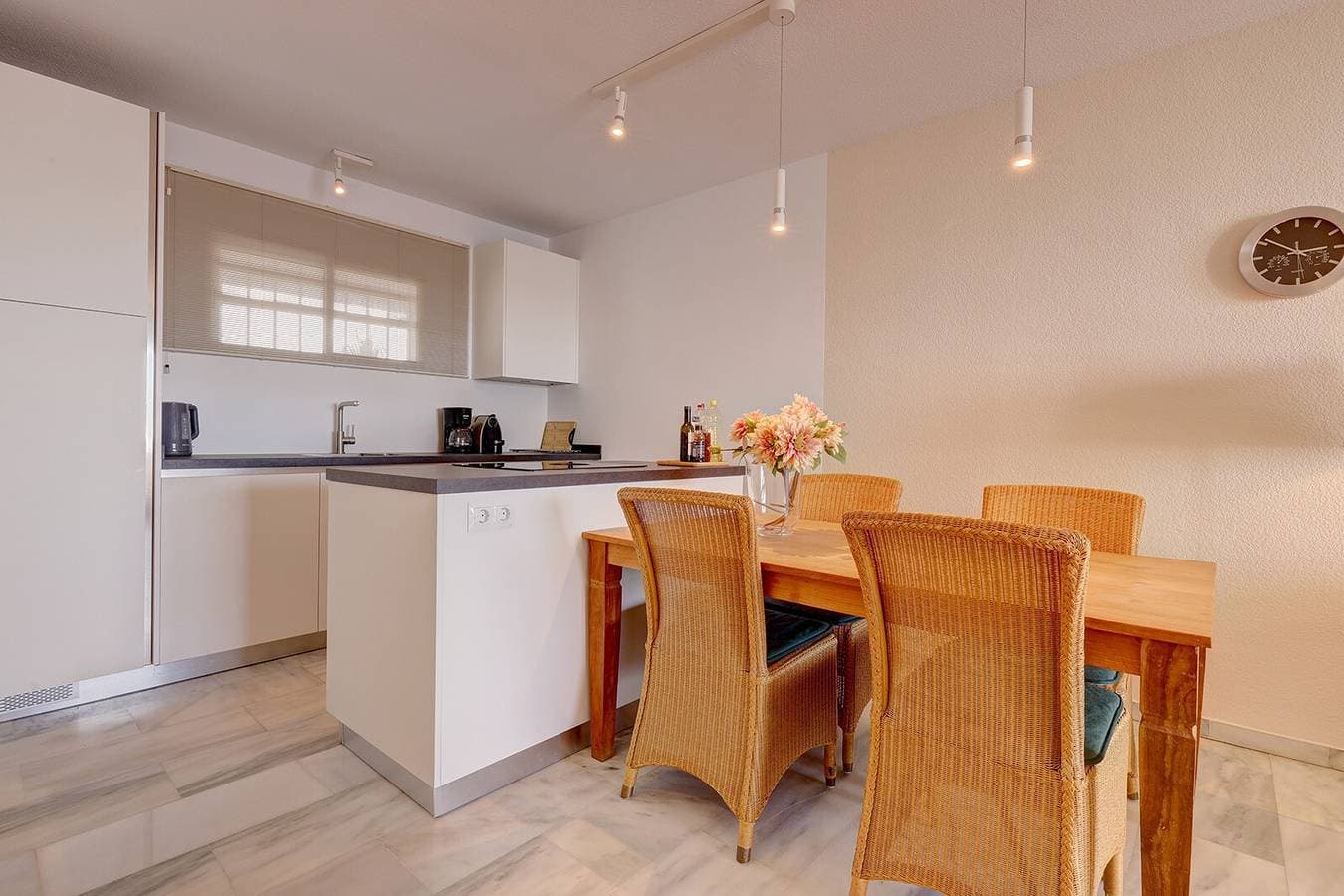 Foto 5 von 26: Ferienwohnung "Boulevard 302" in Strandnähe mit Meerblick und Pool