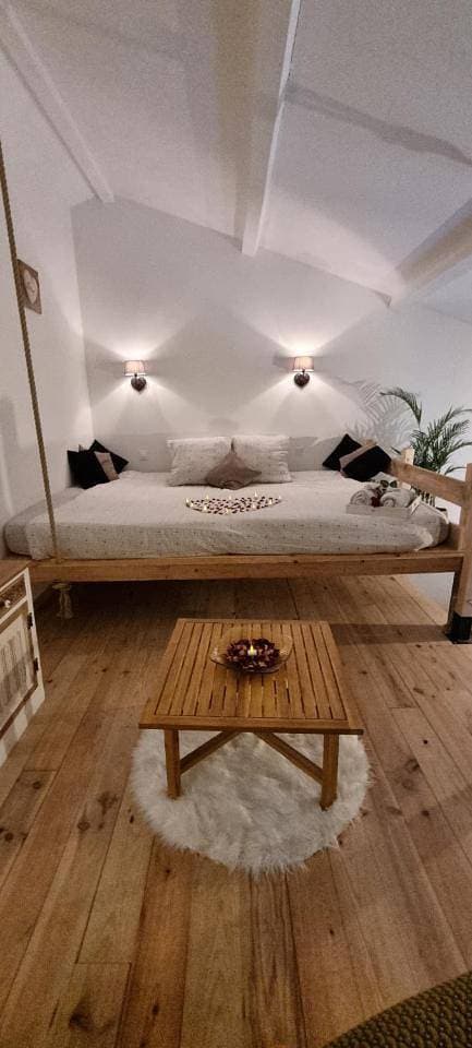 Foto 12 von 21: Deluxe Suite with Spa Bath