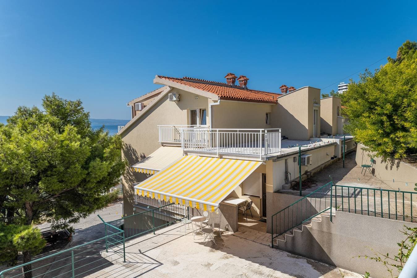 Foto 2 von 23: Studio Appartement mit Terrasse und Meerblick Duce, Omis As-946-f