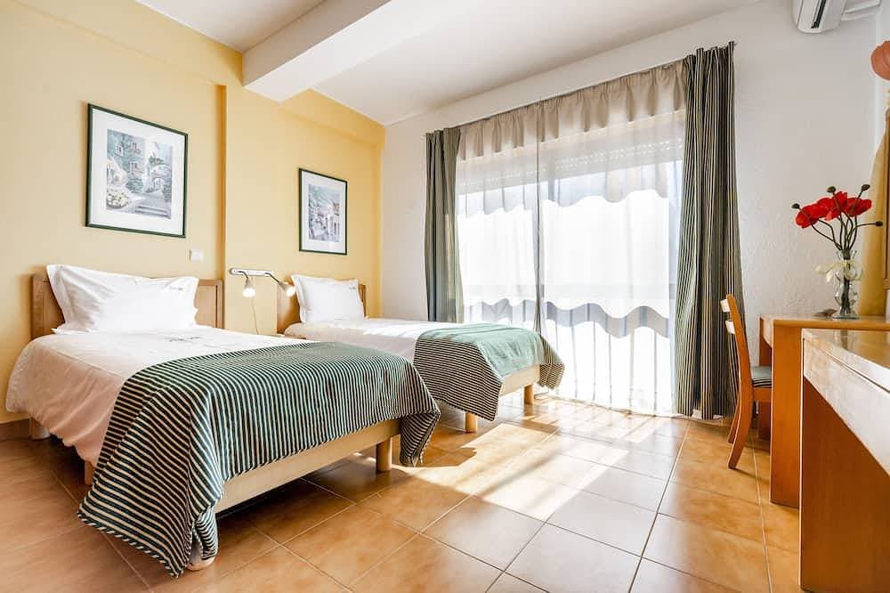Foto 4 von 30: Altura Inn Beach - Sol, na Praia, Varanda, Free Wifi e Ar Condicionado