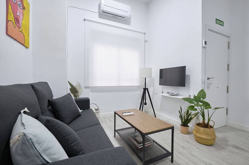 Foto 7 von 16: Apartamento Reformado, Atocha, Wifii, A/c, Smart TV