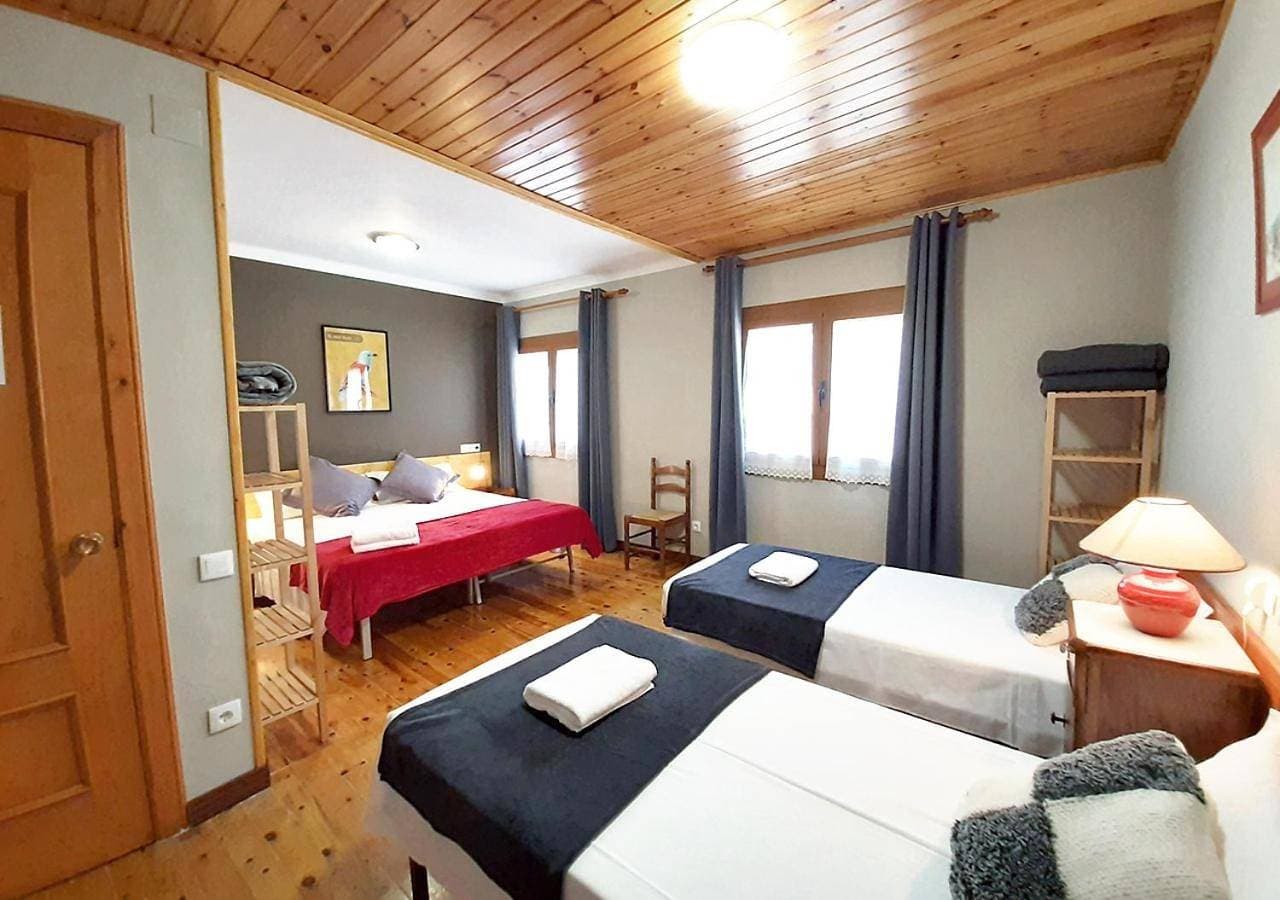 Foto 2 von 10: Double Room with Shared Toilet
