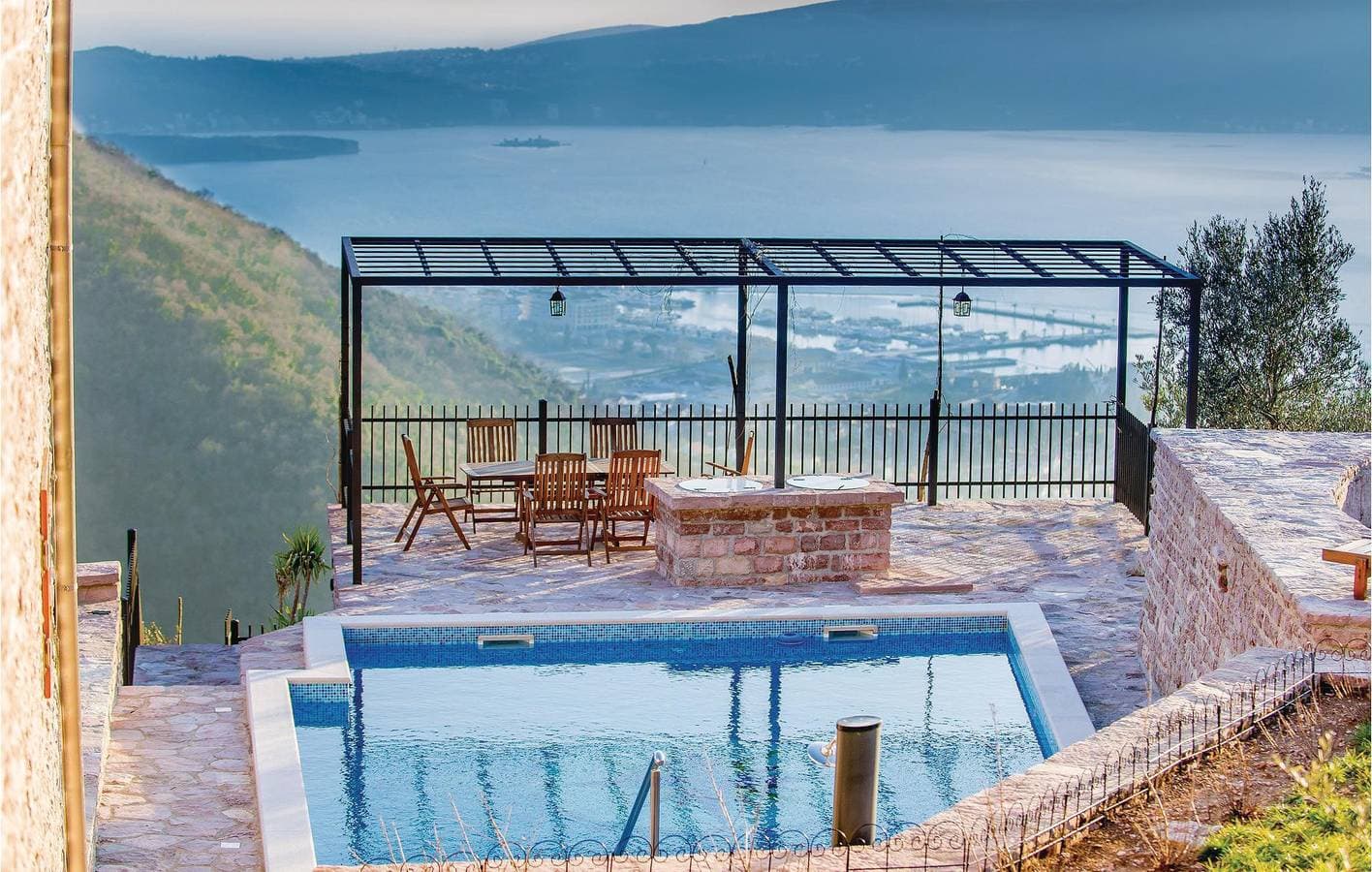 Foto 7 von 23: Ferienhaus für 6 Personen mit Terrasse