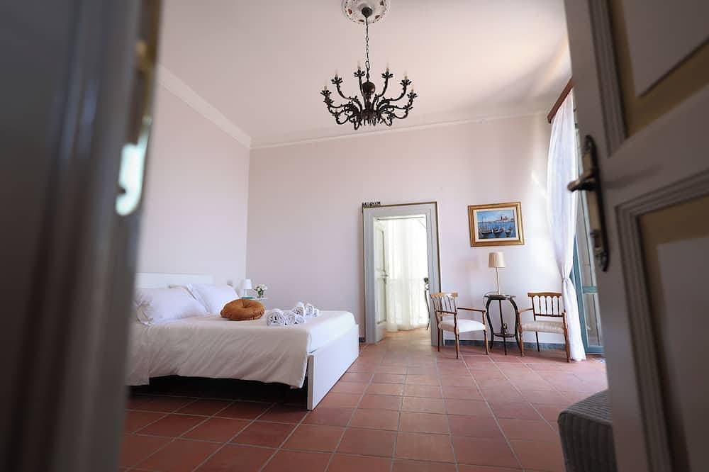 Foto 4 von 14: Room (Albori)_Your Terrace on the Coast_.