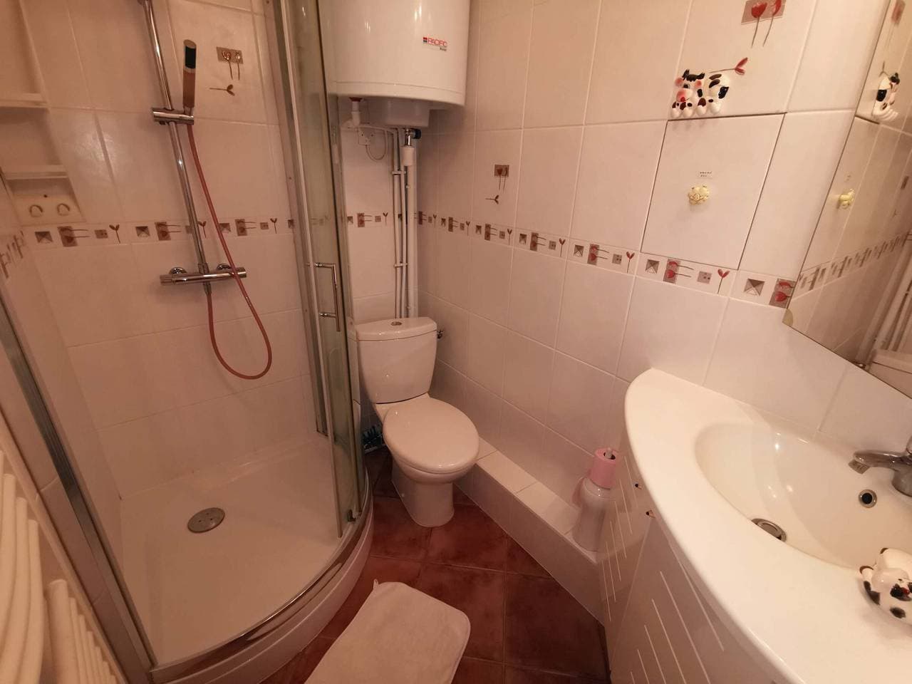 Foto 9 von 11: Gemütliches Studio Kabine - 4 Pers., 20m zu den Pisten