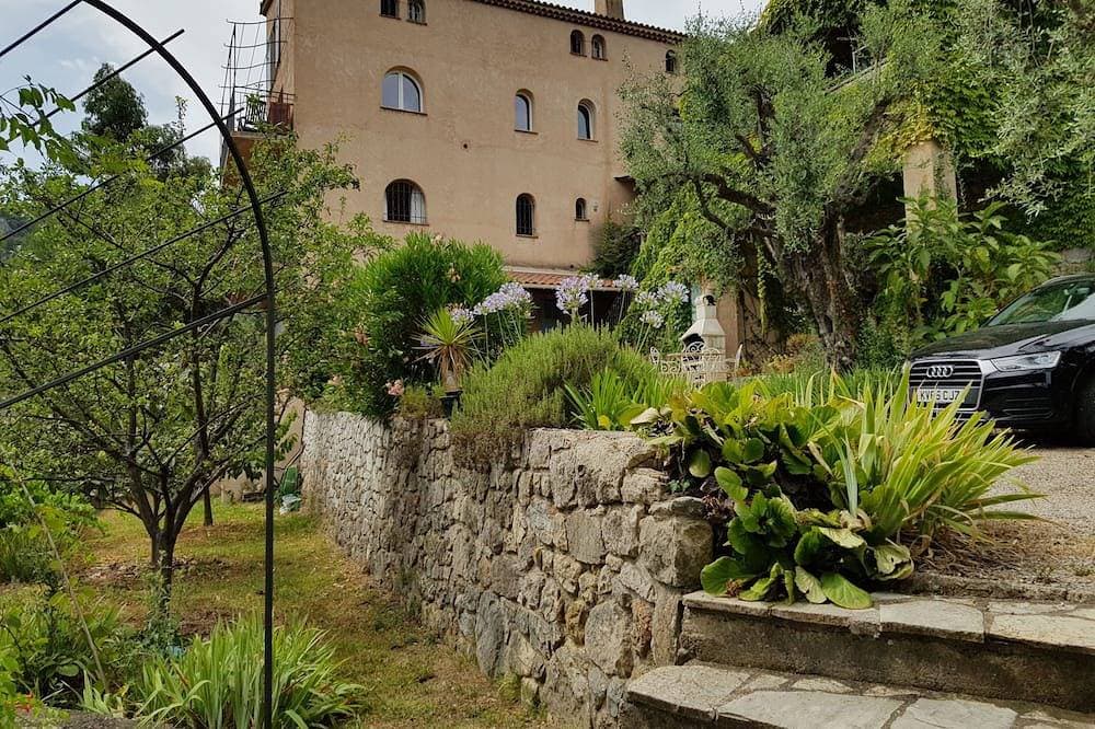 Foto 4 von 30: Lower Garden Apartment mit *** großem beheiztem Pool ***