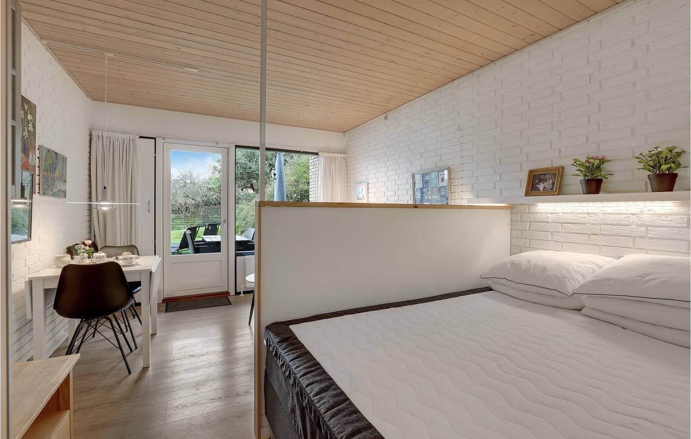 Foto 13 von 16: Ferienwohnung für 4 Personen mit Terrasse