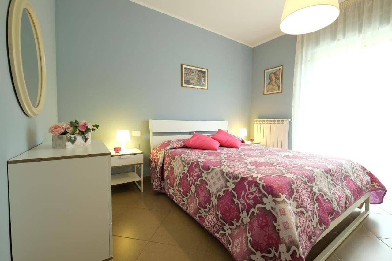 Foto 9 von 14: Two-Bedroom Apartment