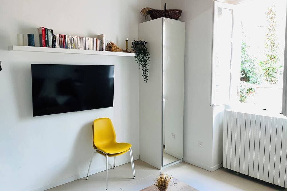 Foto 8 von 13: Quiet and park view - Studio #6 - Casa Londono