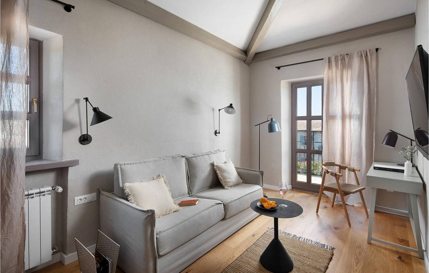 Foto 13 von 21: Geräumige 2-Zimmer-Wohnung mit Pool und Terrasse in der Nähe des Stadtzentrums von Heraki