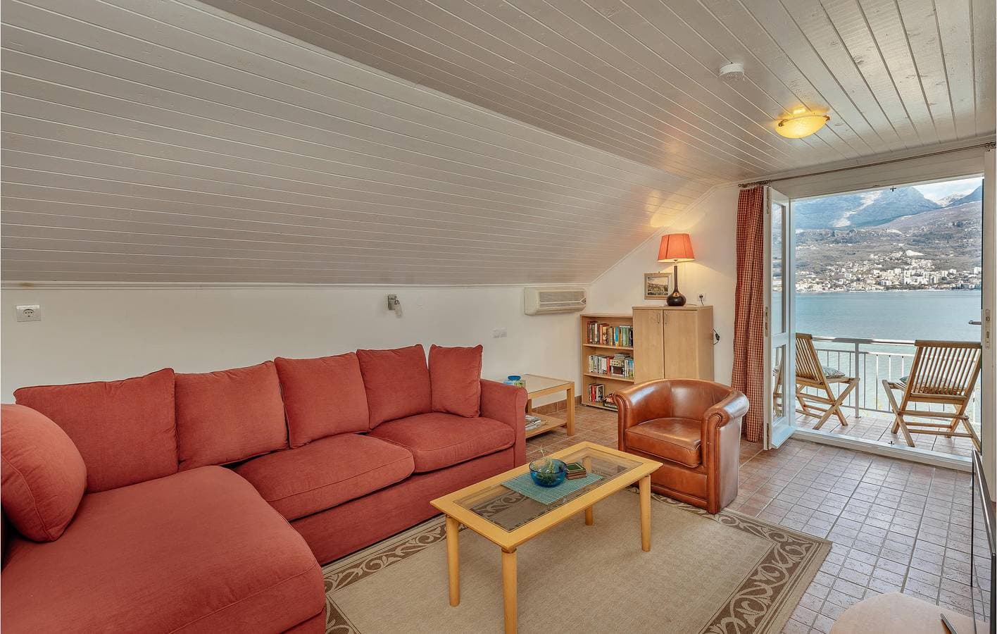 Foto 3 von 31: Ferienhaus für 6 Personen mit Terrasse