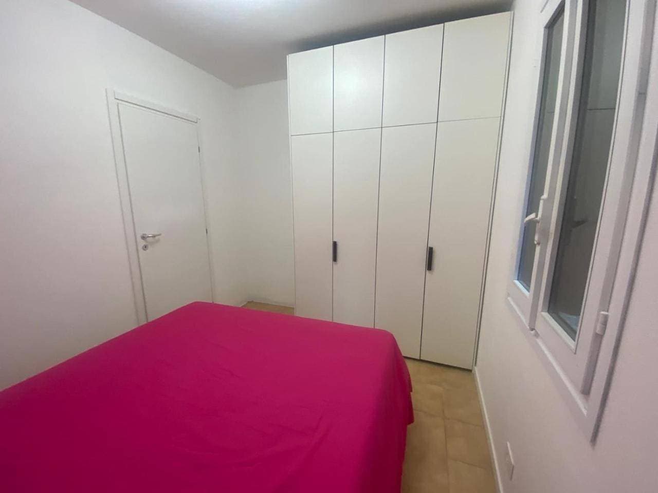 Foto 9 von 55: One-Bedroom Apartment