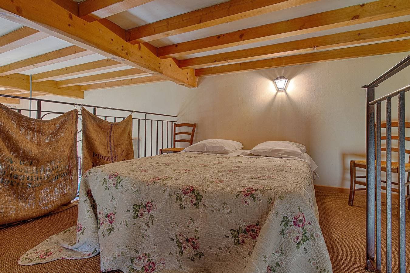 Foto 10 von 18: Ferienhaus 'Petit Gte De La Renaissante' mit Privatterrasse, WLAN und Klimaanlage