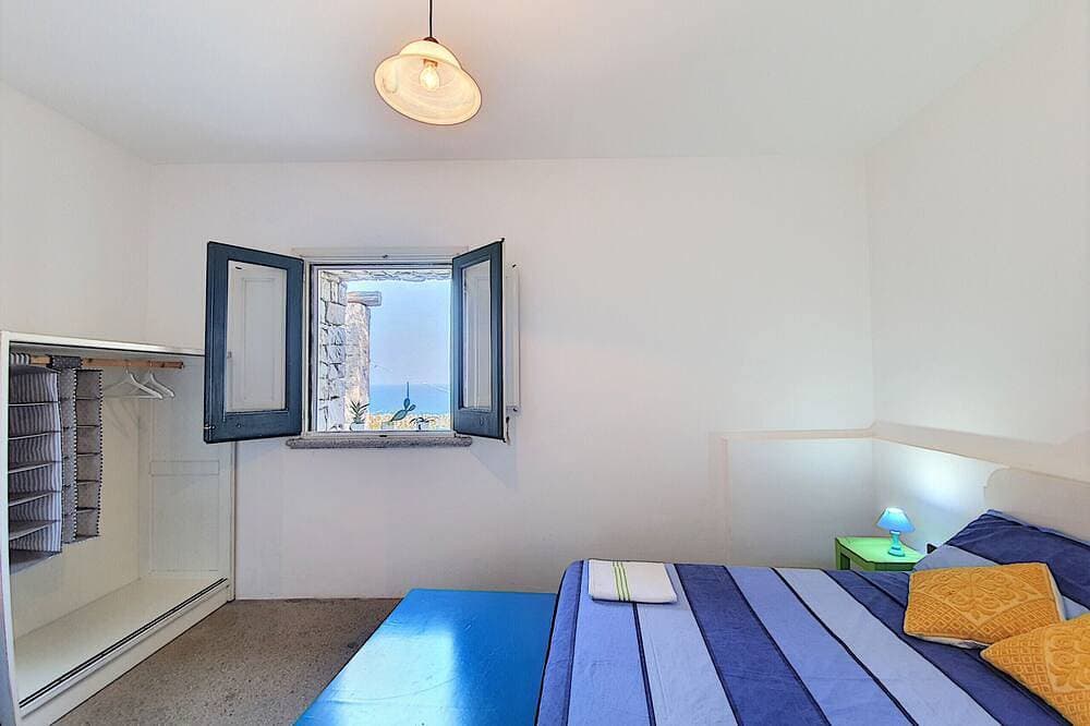 Foto 4 von 29: Ferienhaus mit Meerzugang und beheiztem Außenpool