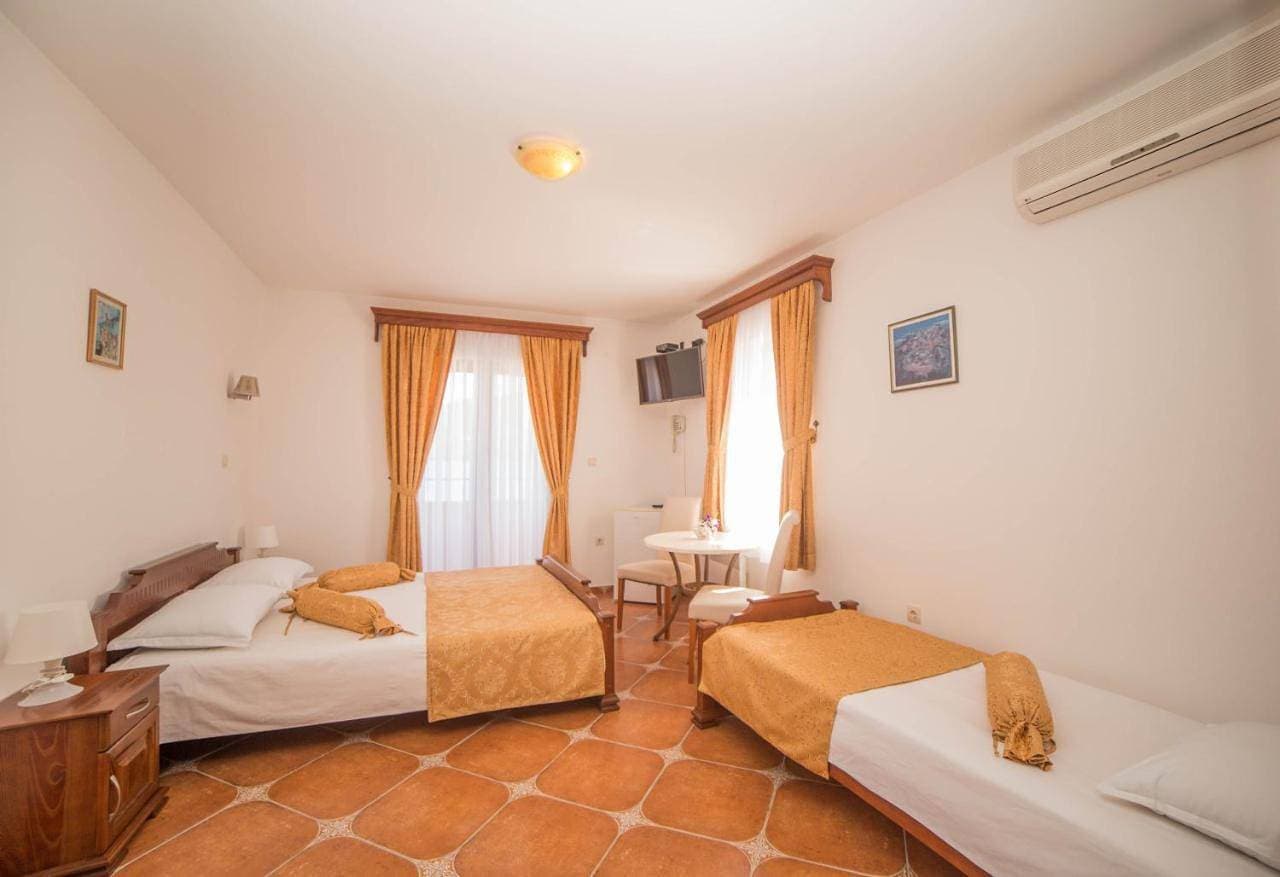 Foto 8 von 12: Quadruple Room with Sea View