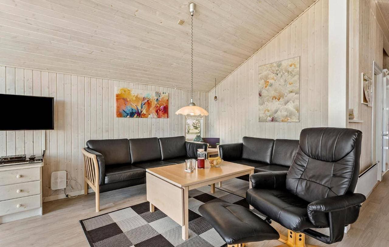 Foto 10 von 19: Three-Bedroom Holiday Home