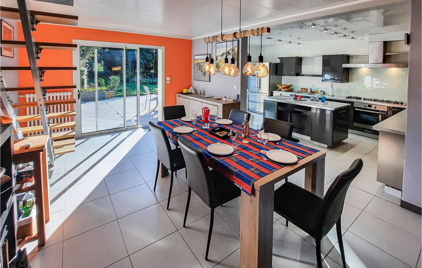 Foto 5 von 36: Gemütliche Wohnung mit WiFi, TV, Parkplatz und Garten in der Nähe von Plage de Kerfany