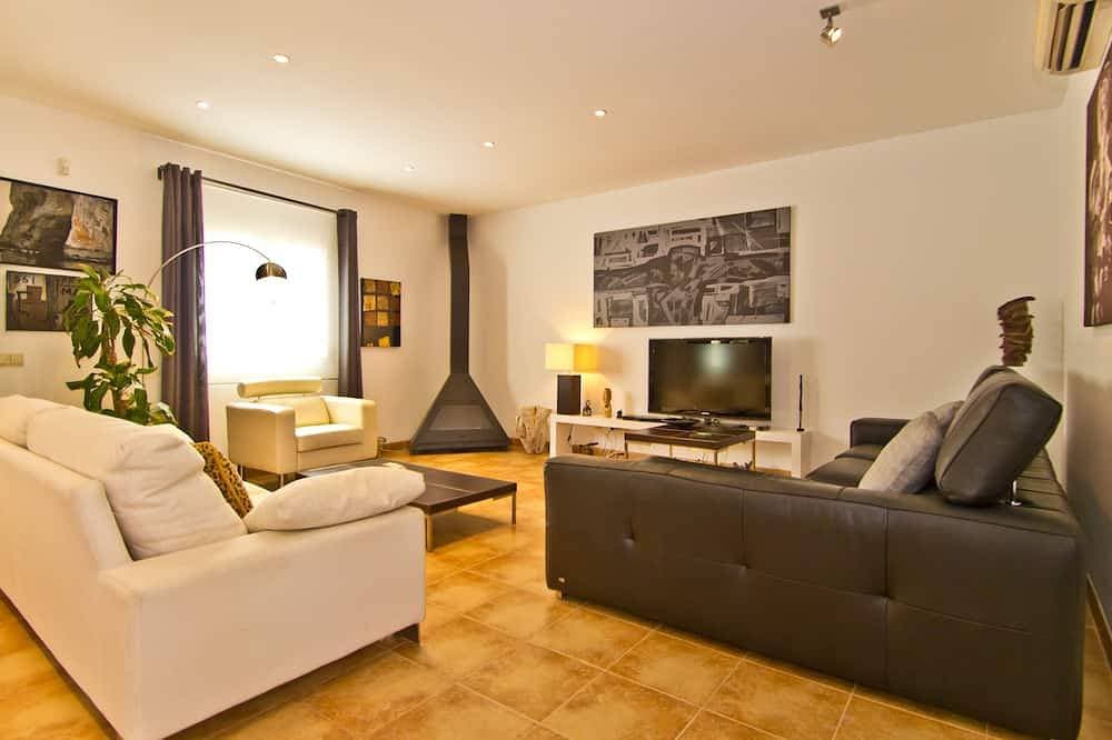 Foto 10 von 24: Stilvolle Villa in Palma mit beheiztem Pool und privatem Garten.