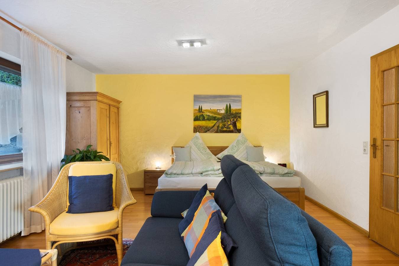 Foto 12 von 32: Ferienwohnung 'Burger' mit Gemeinschaftsgarten und Wi-Fi