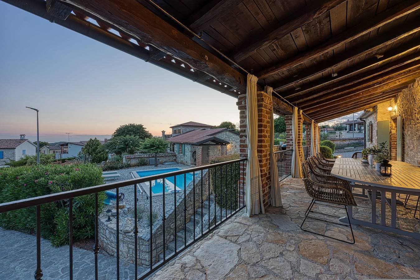 Foto 8 von 36: Villa für 10 Personen mit Garten