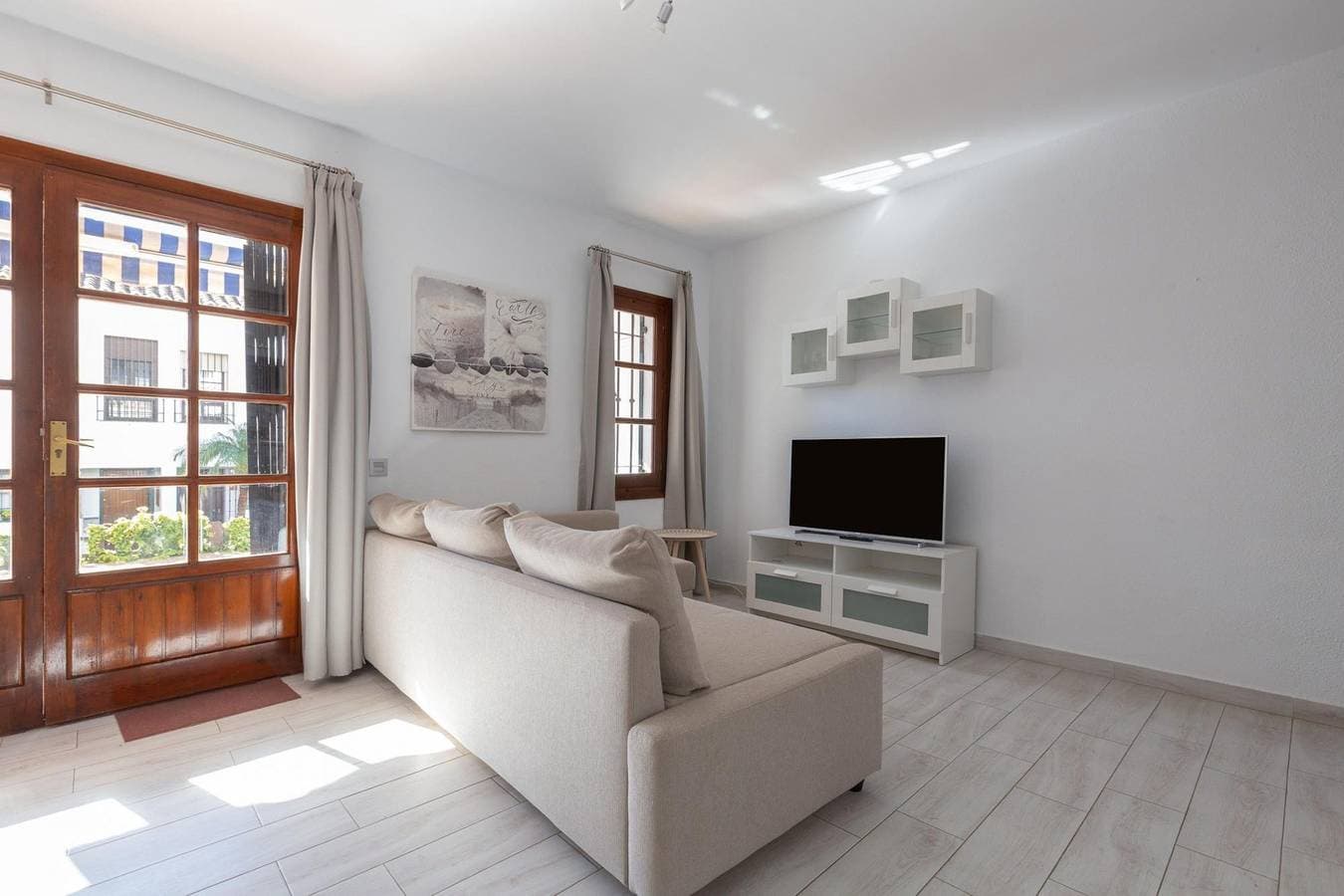 Foto 9 von 28: Valleverde - Cosy apartment with shared pool and free WiFi.