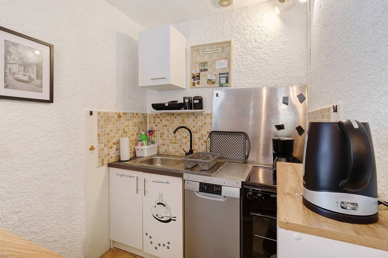 Foto 7 von 26: Ferienhaus 'Au Relax N°10' mit Gemeinschaftspool und Terrasse