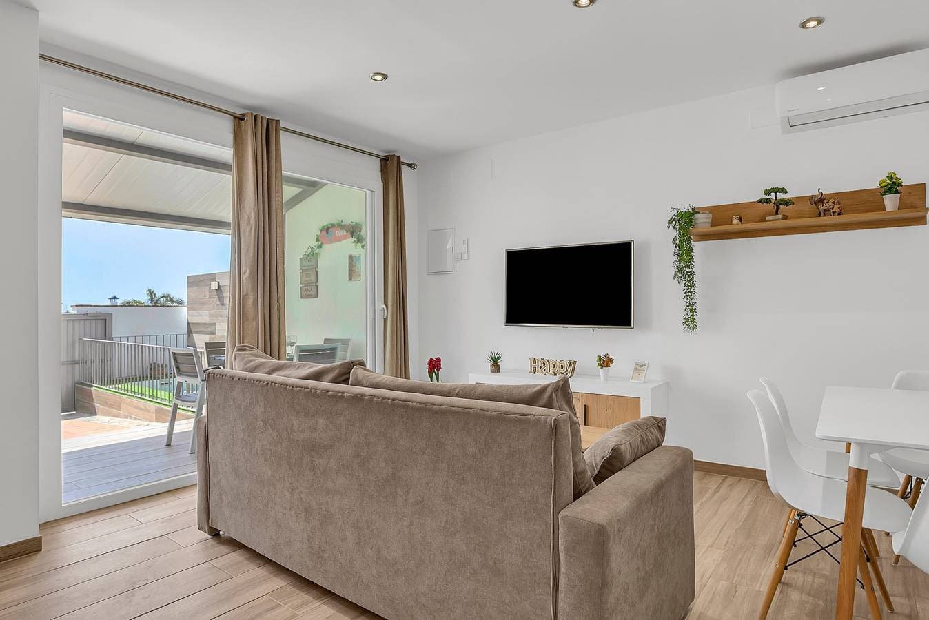 Foto 5 von 25: Ferienhaus 'Casa Sol De Conil' mit privatem Pool, privater Terrasse und WLAN