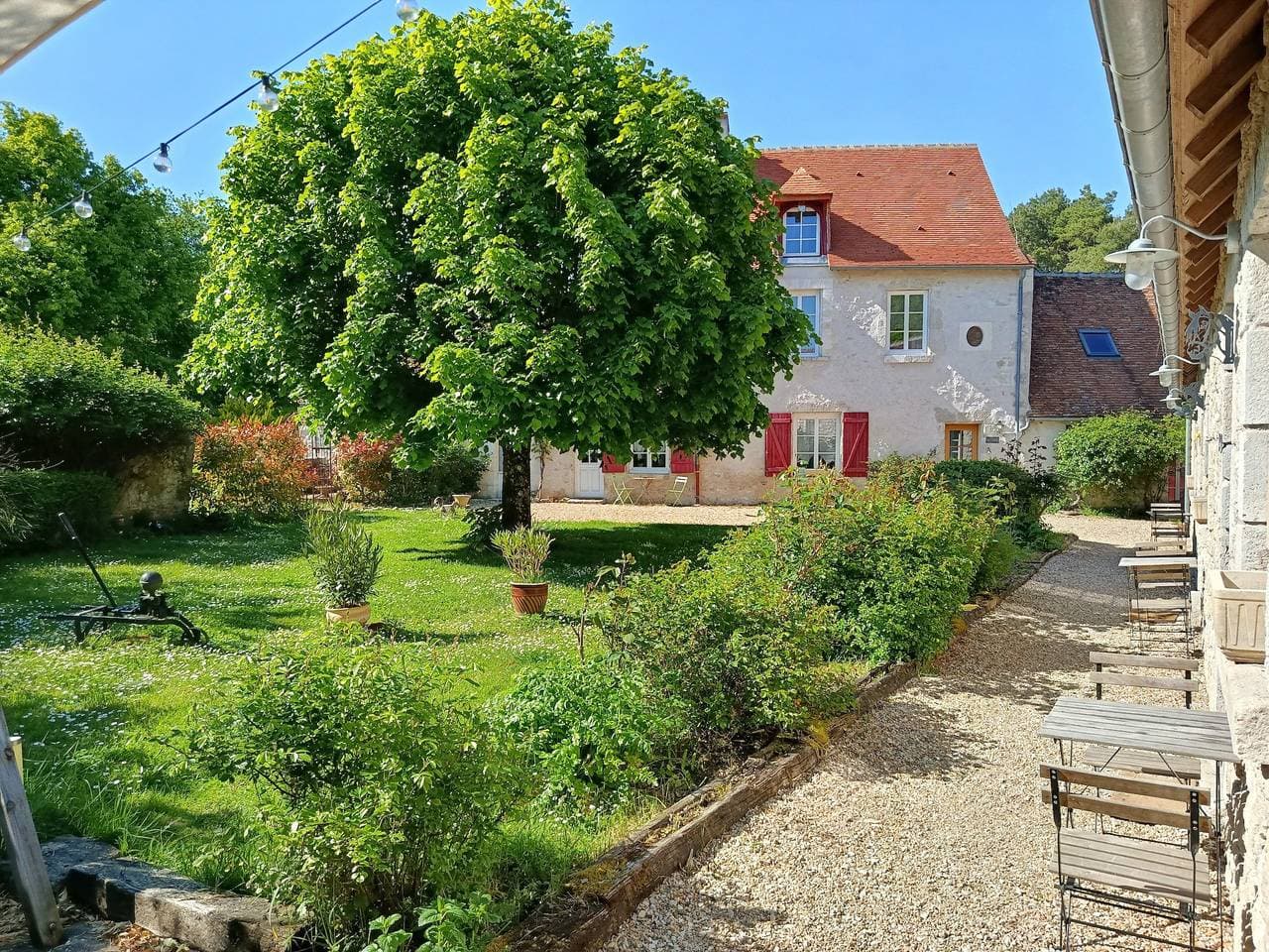 Foto 7 von 48: Zimmer 'L'étable' mit Gemeinschaftspool und gemeinsamer Terrasse