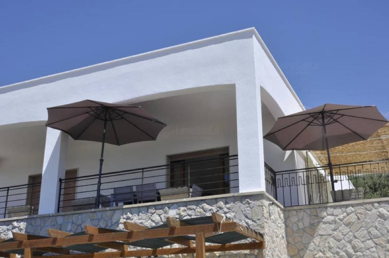 Foto 10 von 31: Ferienhaus für 6 Personen mit Terrasse