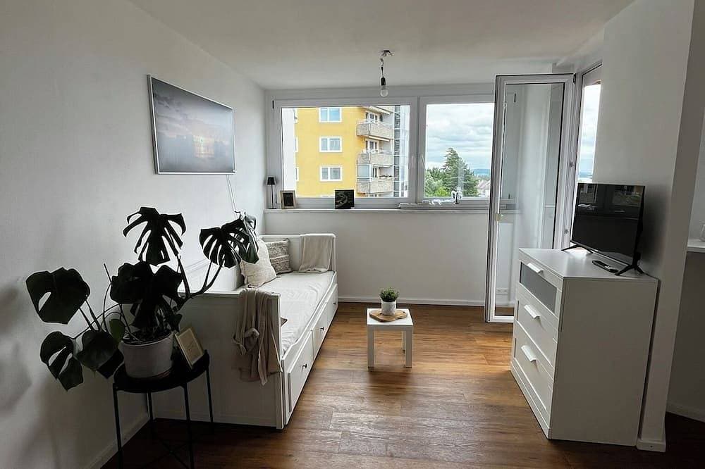 Foto 6 von 11: Ferienwohnung Emilio - Kleine Ferienwohnung mit großartigem See-und Alpenblick