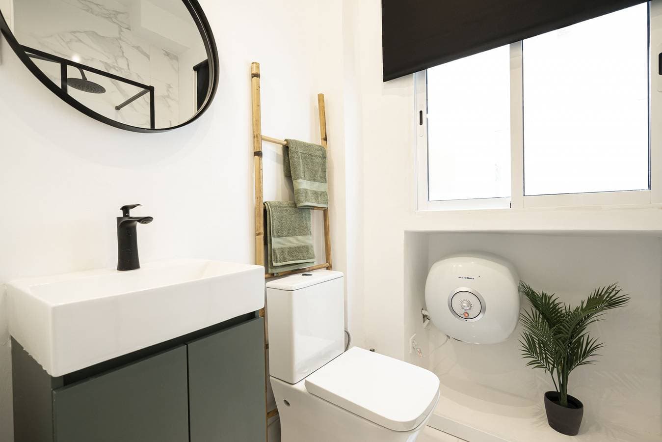 Foto 13 von 21: M Apartamento Delicias Madrid Atocha 1H