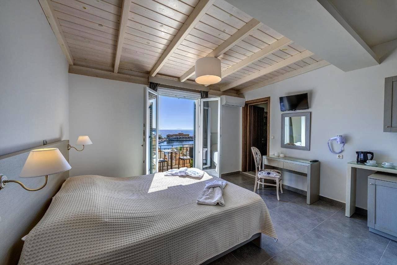 Foto 4 von 36: Double or Twin Room with Balcony and City View