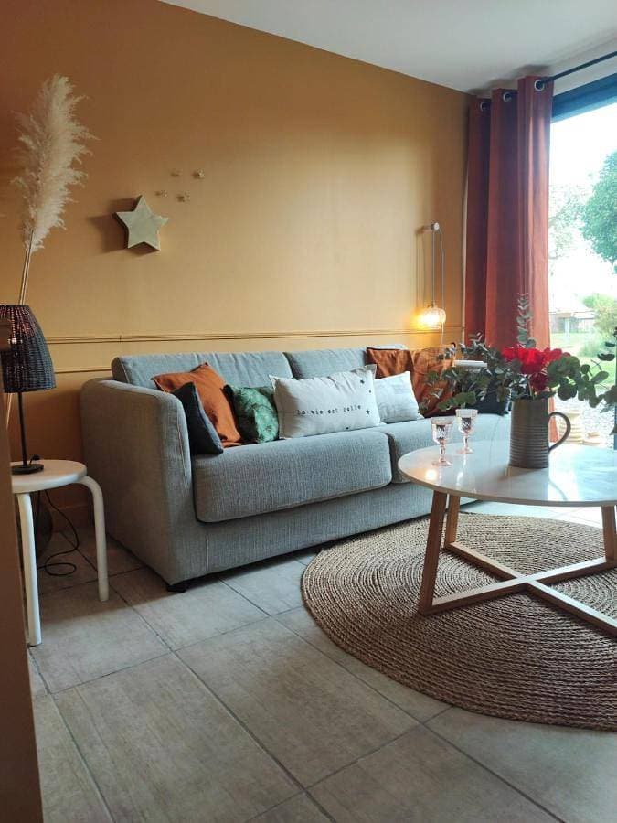 studio 1