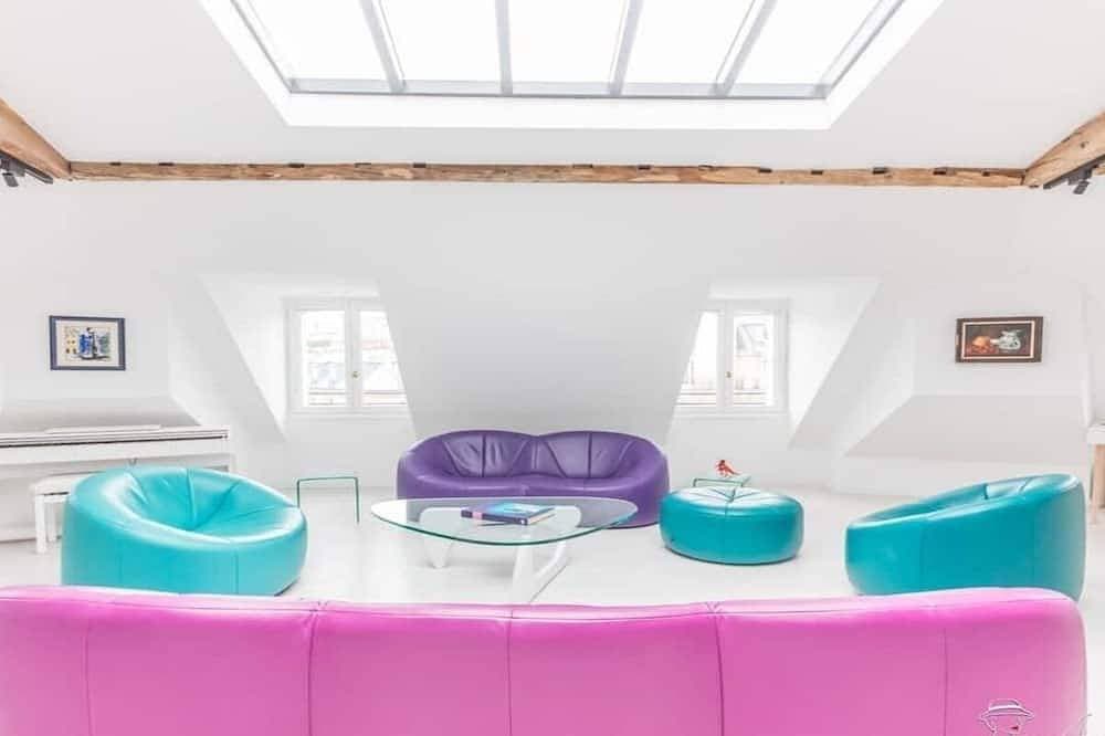Foto 13 von 30: A Striking Sunlit Haussmann Penthouse- Luxury Living In Monceau Champs Elysees