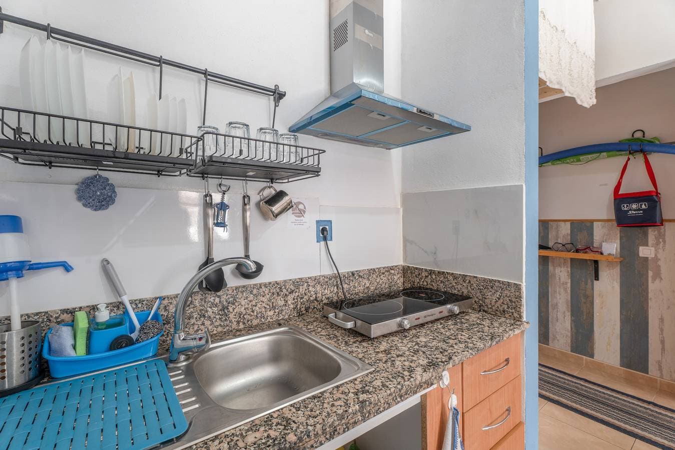 Foto 5 von 23: Ferienstudio 'Los Abrigos 1 Room Playa Wifi' mit WLAN und Klimaanlage