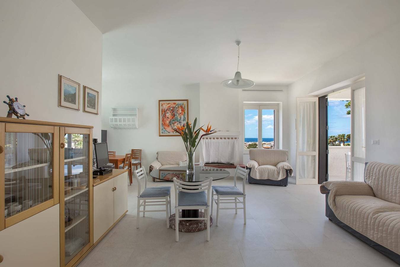 Foto 9 von 39: Ferienhaus für 8 Personen mit Terrasse