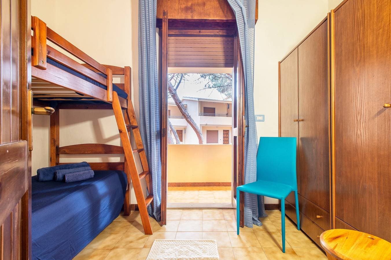 Foto 12 von 22: Ferienhaus 'Casetta Al Mare' mit WLAN – Klimaanlage im Schlafzimmer