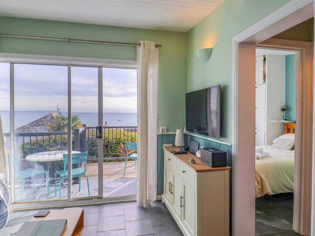 Foto 9 von 28: Bungalow für 4 Personen mit Balkon
