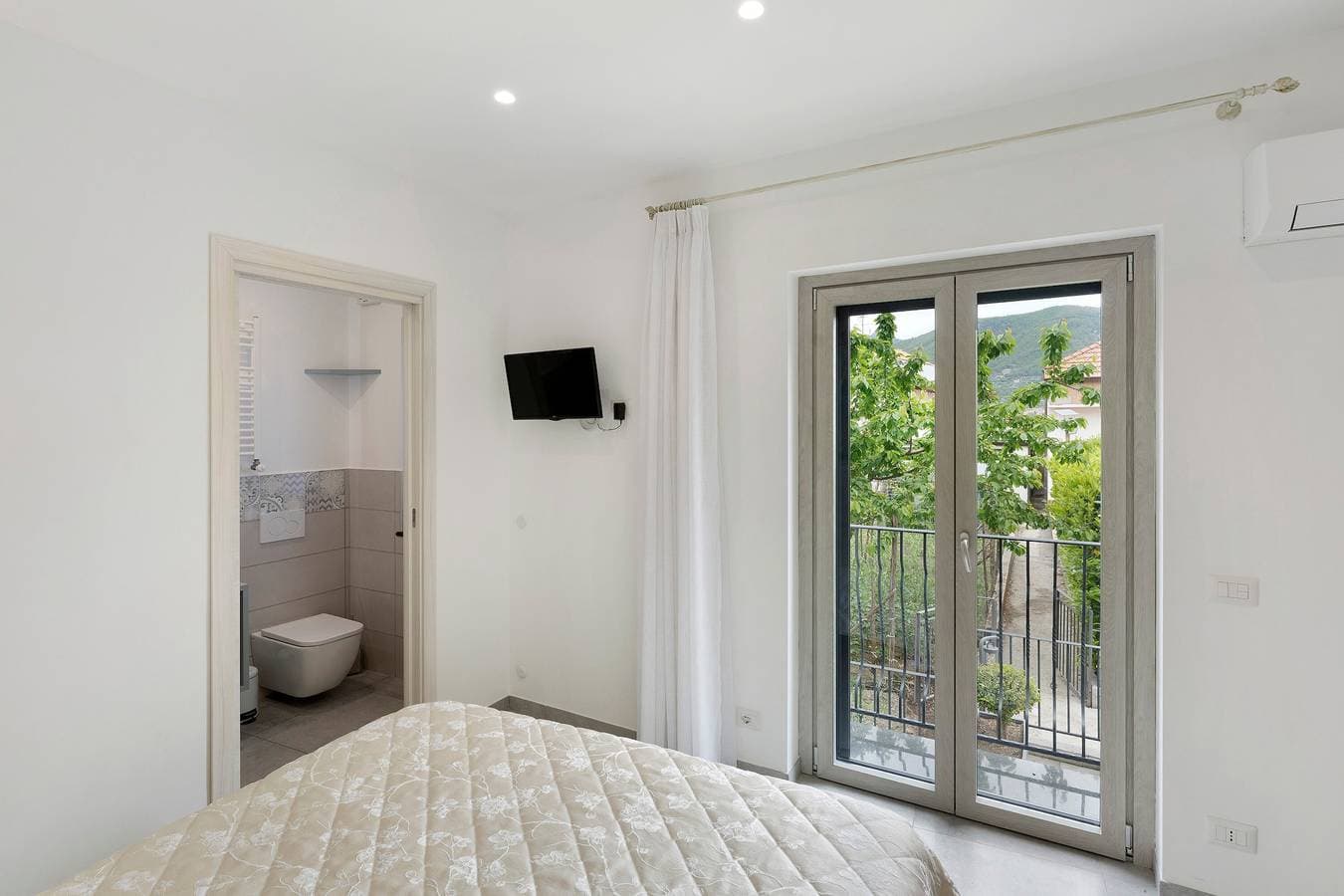 Foto 8 von 25: Amaranto Rooms – Il Sentiero Delle Fonti mit Bergblick, WLAN und Klimaanlage