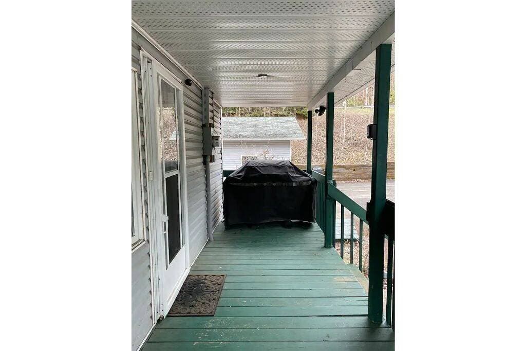Foto 7 von 26: Lac Lola Waterfront Cottage 45 min from Ottawa