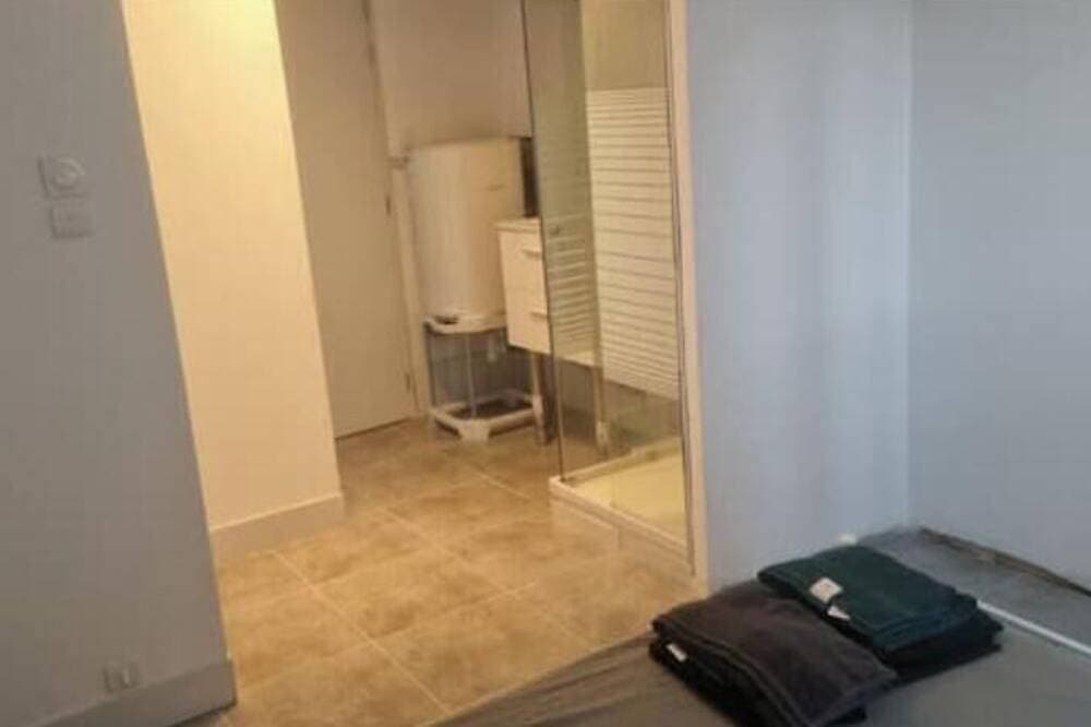 Foto 3 von 19: T2 Fully Equipped 4 Sleeps - Comfort and Proximity to Amenities
