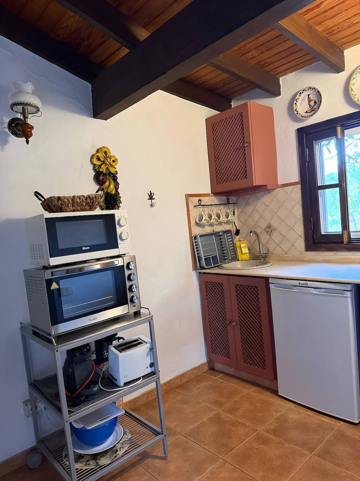 Foto 12 von 25: Kleines Ferienhaus "Finca Nim 1" auf Bauernhof mit Bergblick, Pool und WLAN